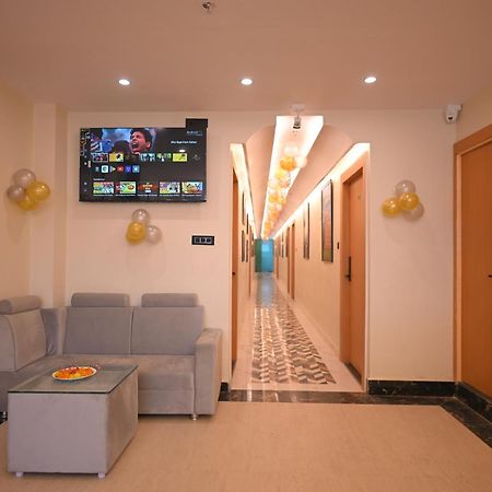 Sunrise Vista Inn อัลลอฮาบาด ภายนอก รูปภาพ